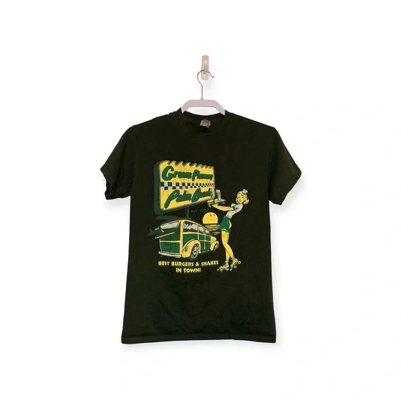 EUC Gildan Black T-Shirt with Retro Diner Graphic - Picture 2 of 4